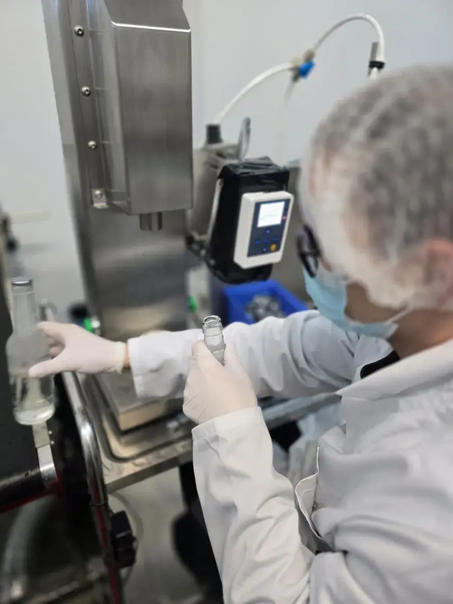 Additional AWAKE bottle on the filling line